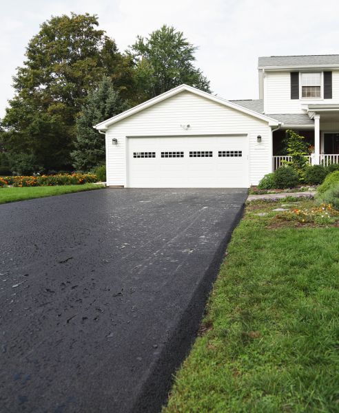 Blacktop Driveway Paving in Lehigh Acres