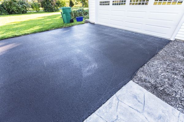 Blacktop Driveway Service in Lehigh Acres