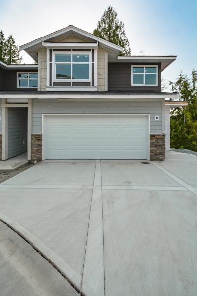 Home Driveway Installation in Lehigh Acres