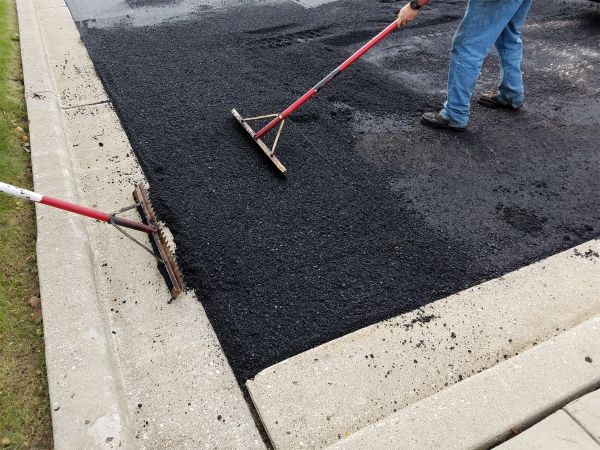 Asphalt Driveway Service in Lehigh Acres